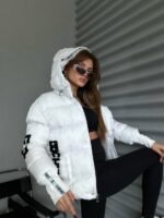 Атрактивно яке CHNL