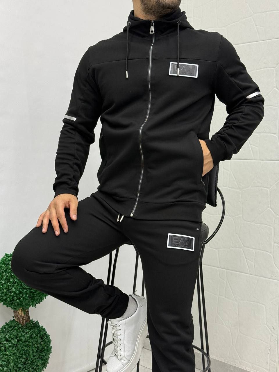 IMG-35982587d419cf248ce70713b69c8999-V Спортен екип ARMNI - Image 1