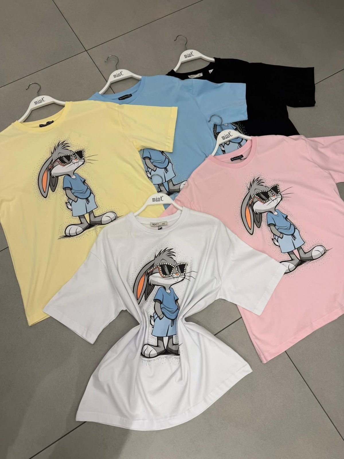 IMG-ff8766da8ceaf0f0ad468248f55fe2d2-V Тениска Bunny - Image 1